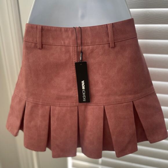 Fashion Nova Ryla Washed Faux Leather Mini Skirt Small - Picture 4 of 9